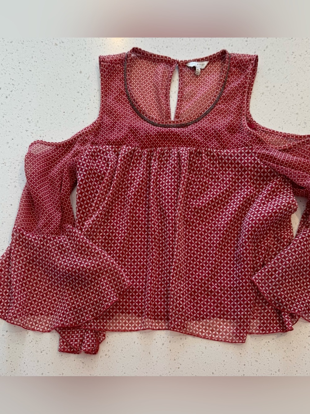 Lucky Brand Women's Size Medium Red Printed Long Cold Shoulder Pullover Blouse